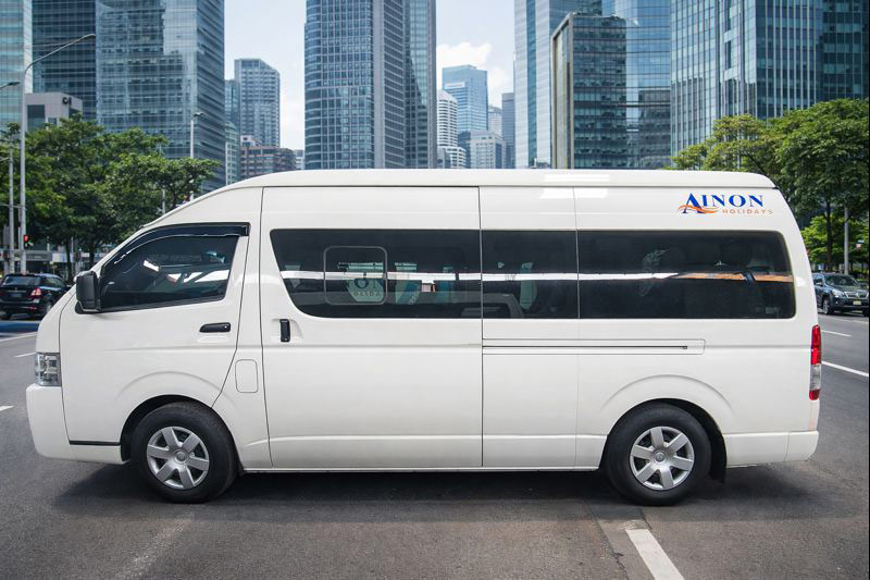 mobil-hiace-ainon-holidays